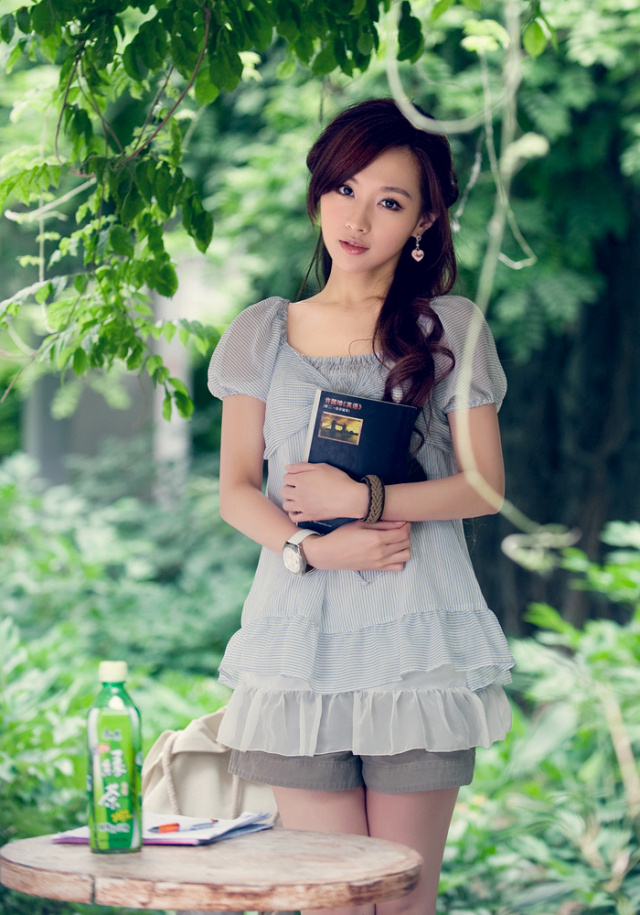 崿ƯУ԰