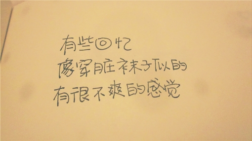 ˸