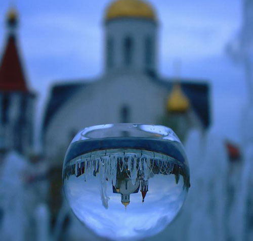 е
